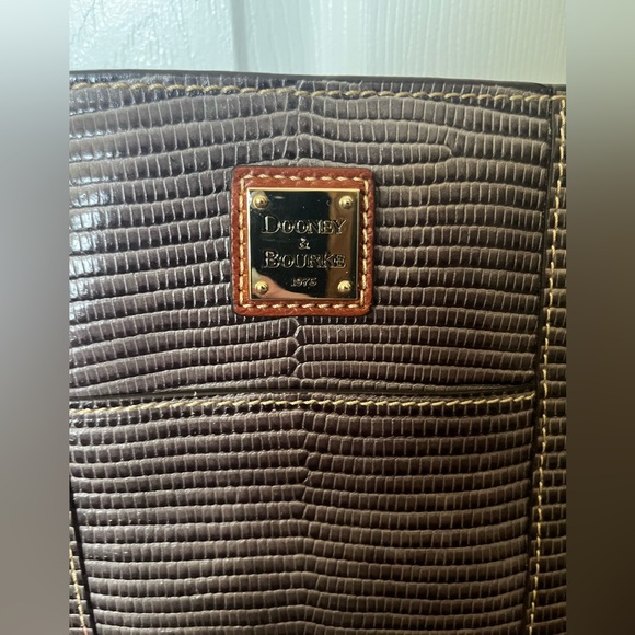 Dooney and bourke grey shoulder bag - Picture 3 of 5